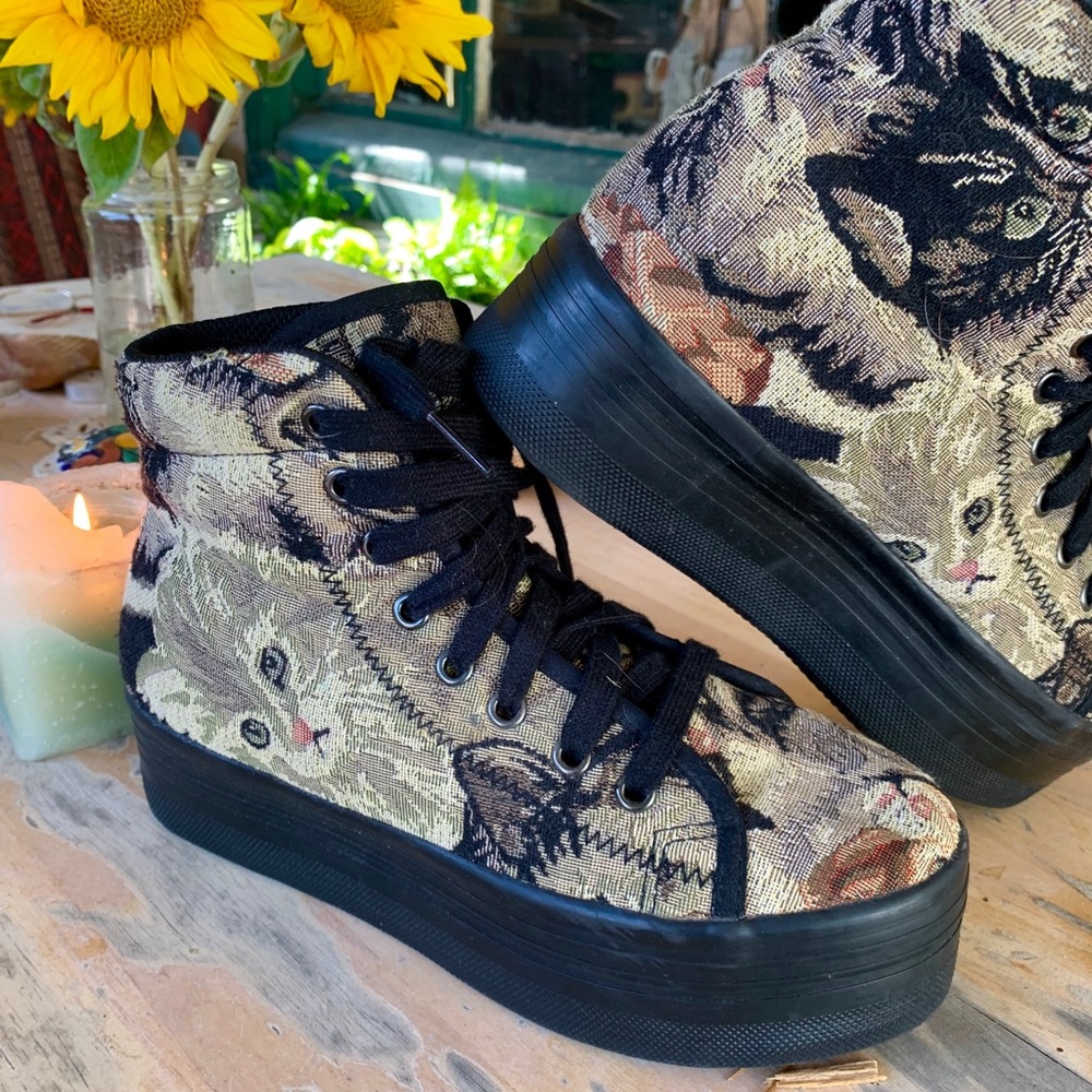 Jeffrey Campbell HIYA Platform Sneaker, size 8